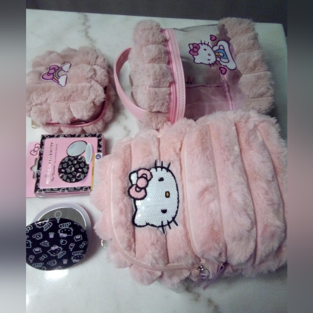 Hello Kitty 4 Pc. Travel Bundle (Great Value!)